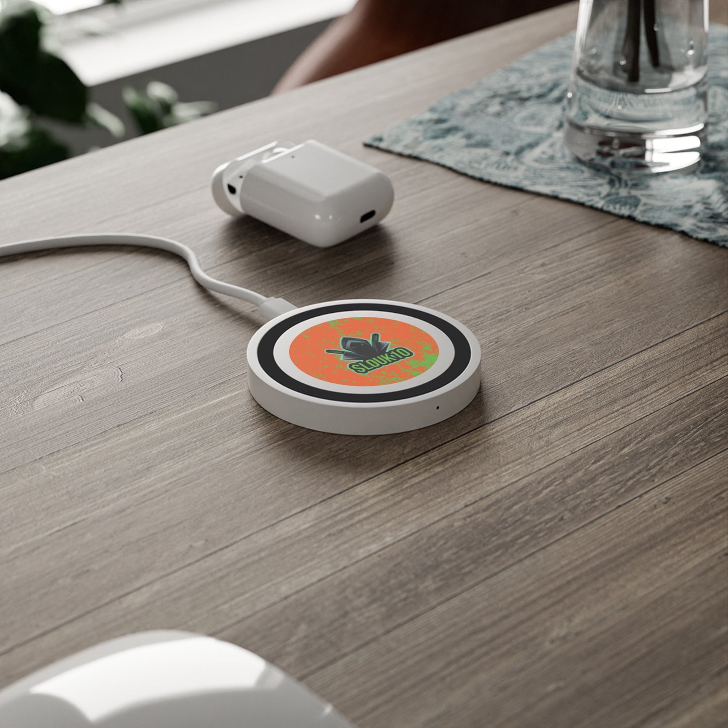 Slouk10 Quake Wireless Charging Pad, Gamer Charger, Cool Tech Gift, Desktop Decoration, Unique Charging Station, Slouk10 Design