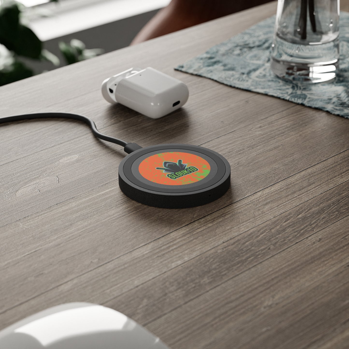 Slouk10 Quake Wireless Charging Pad, Gamer Charger, Cool Tech Gift, Desktop Decoration, Unique Charging Station, Slouk10 Design